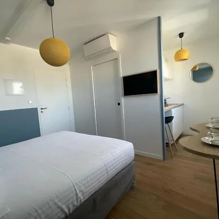 Demeure Rossini Centre שולה